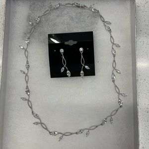 Wedding necklace and earring set